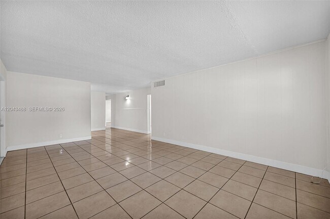 Building Photo - 861 SW 74th Terrace