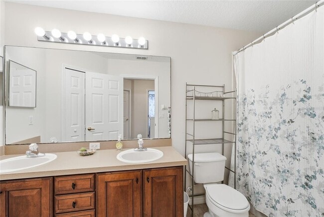 Building Photo - 748 Stonewyk Way