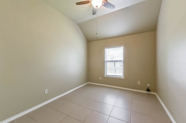 Building Photo - 15838 Mossy Shores Ct