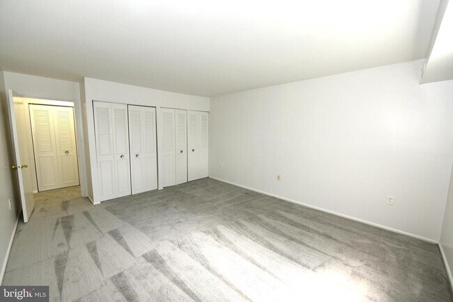 Building Photo - 11326 Cherry Hill Rd