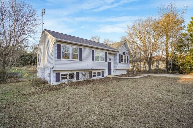 Building Photo - 22 Brown Cir