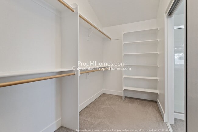Building Photo - Spacious 5-Bedroom Oasis in the Heart of Five Oaks!