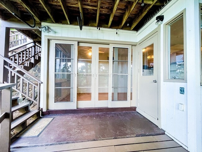 Building Photo - 2333-ST