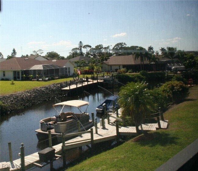 Building Photo - 15160 Riverbend Blvd