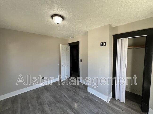 Building Photo - 3616 Independence Rd