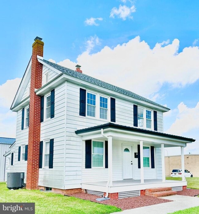 Building Photo - 104 South St