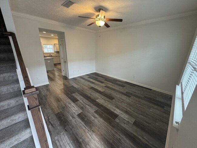 Building Photo - 3706 Selina Dr