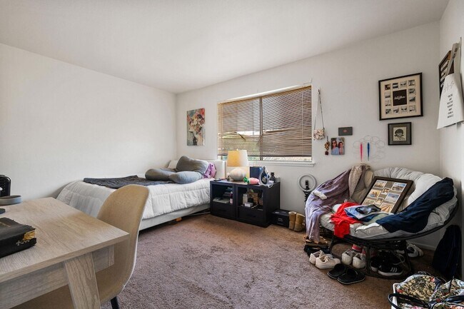 Building Photo - 72632 Raven Rd