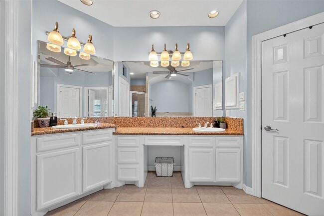 Building Photo - 7926 Stoneyway Dr