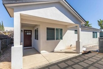 Building Photo - 1134 S Orange St