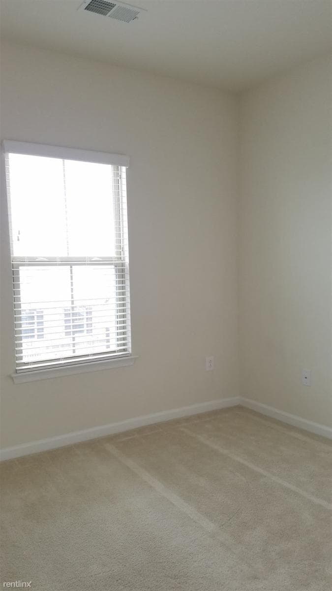 Building Photo - 9123 Landon House Ln