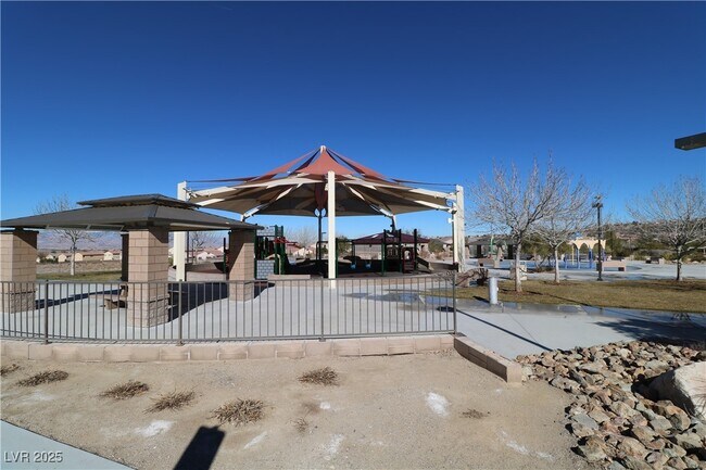 Building Photo - 2687 Bothwell Pl