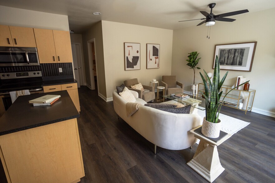 Living Room - 222 S Main St