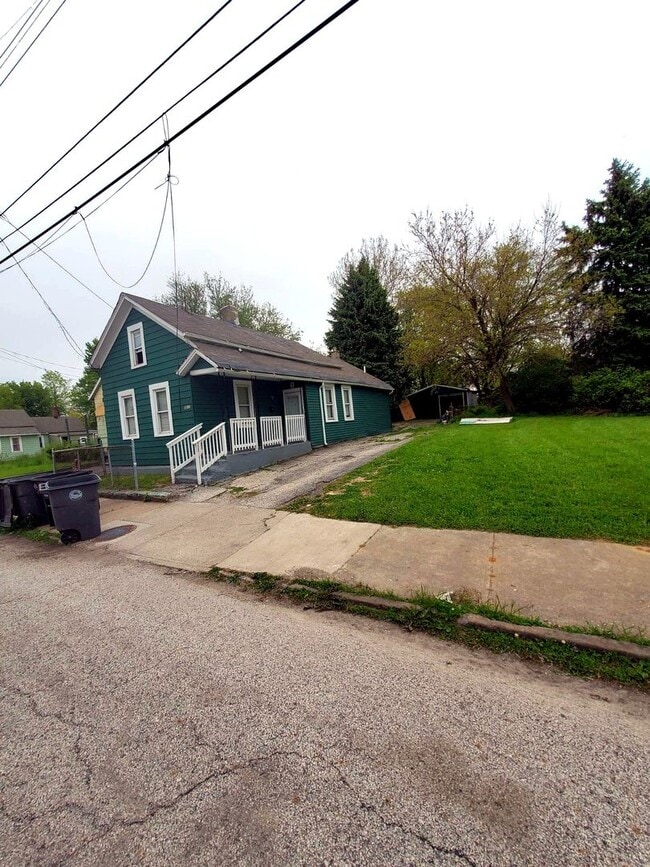 Building Photo - 3017 Nursery Ave