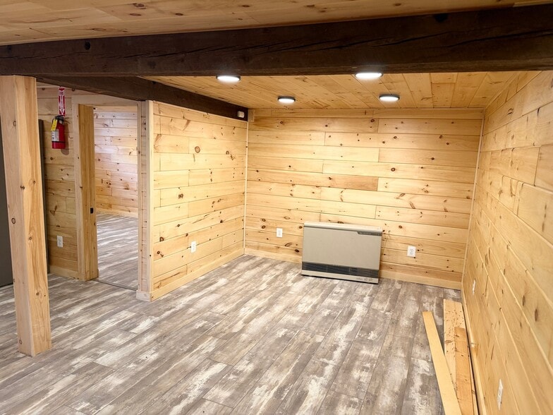 Building Photo - 280 Bangor Rd