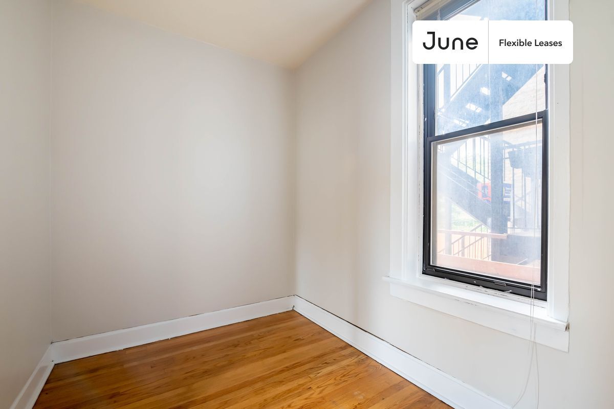 Building Photo - 2345 N Bosworth Ave