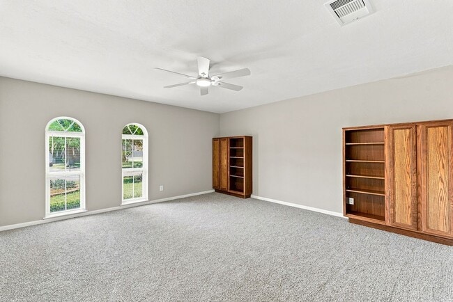 Building Photo - 15706 Cavendish Dr