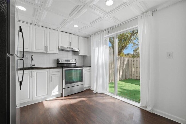 Building Photo - 3907 NW 76th Terrace