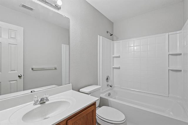 Building Photo - 1724 Trego Dr