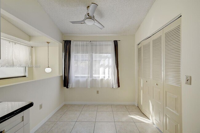 Building Photo - 148 NW 98th Terrace