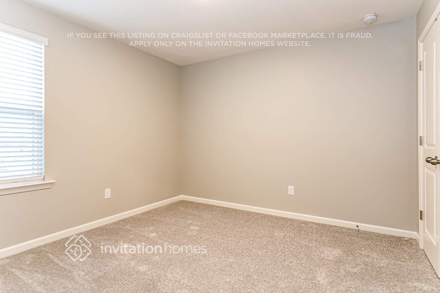 Building Photo - 617 Friesland Dr