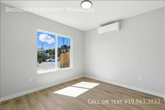 Building Photo - 211 Hensley-