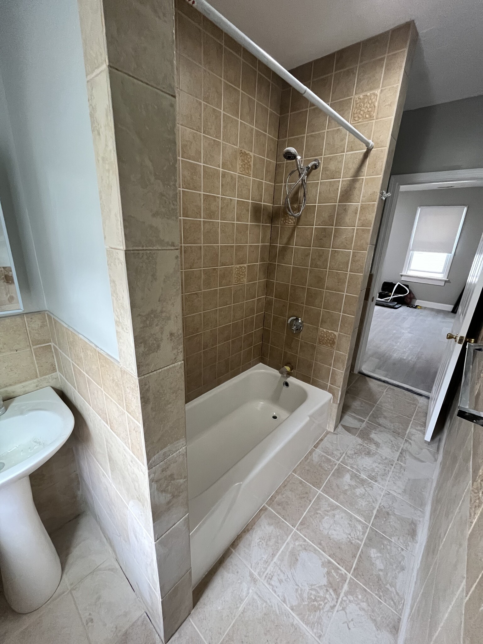 Building Photo - 16 Vale St