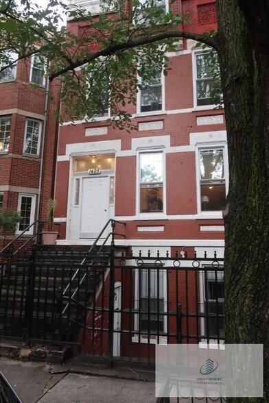 Building Photo - 1425 N Bosworth Ave