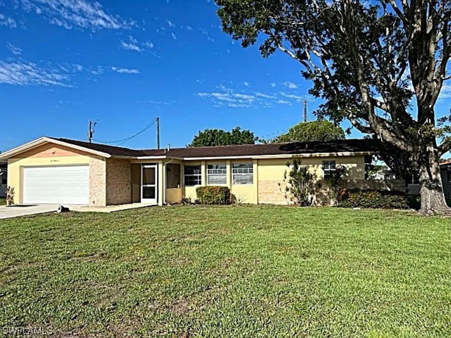 Building Photo - 200 Fireside Ct