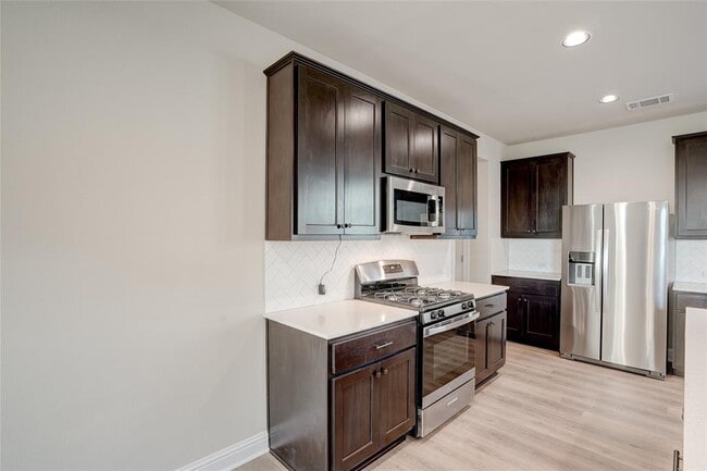 Building Photo - 135 Living Reef Dr