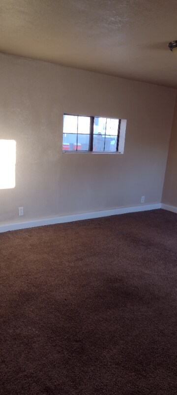 Building Photo - 2917 Cheyenne Ave