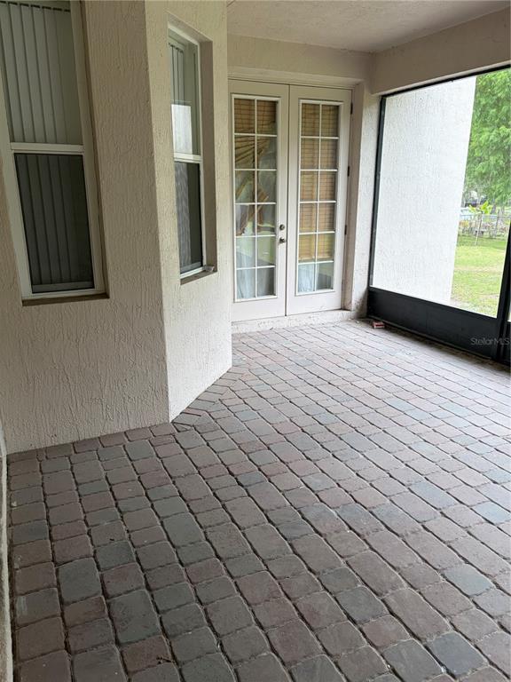 Building Photo - 3822 Shoreview Dr