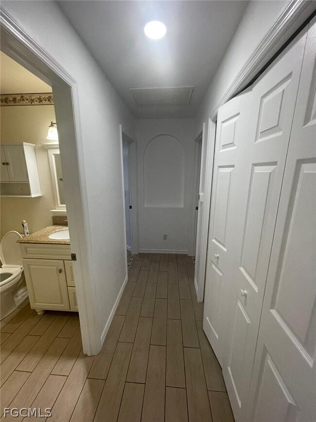 Building Photo - 2842 NW 5th Ave