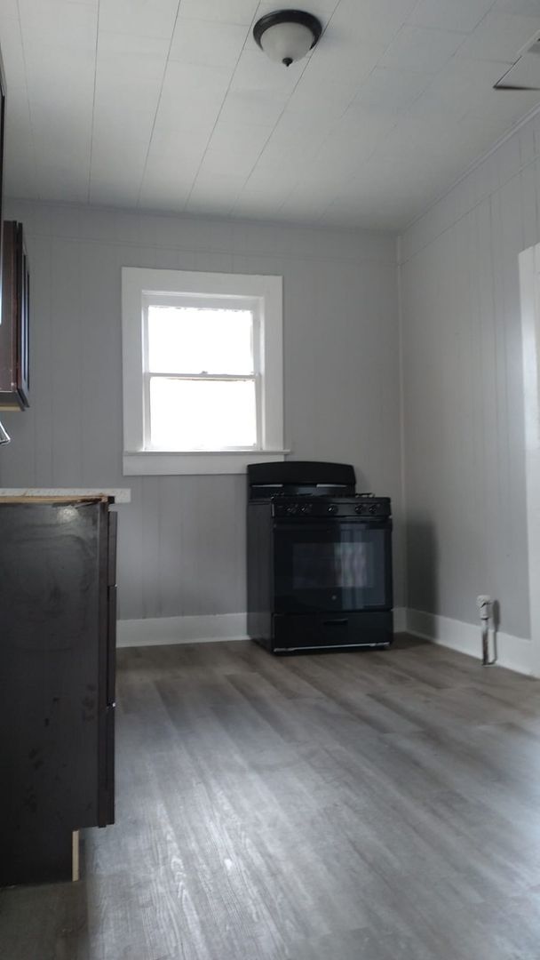 Building Photo - 2781 Sabine Pass Ave