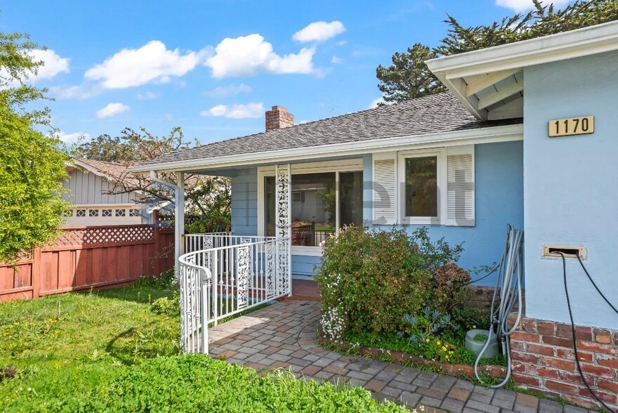 Building Photo - 1170 Glenview Dr