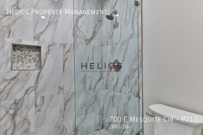 Building Photo - 700 E Mesquite Cir