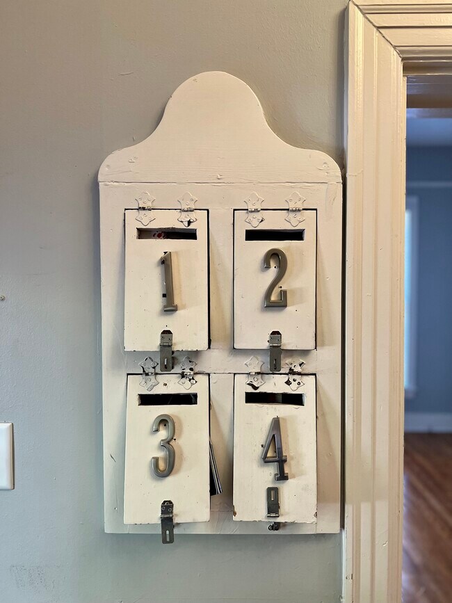 Building Photo - 620 Rock St