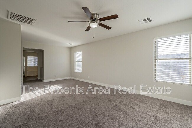 Building Photo - 4456 E Oxford Ln