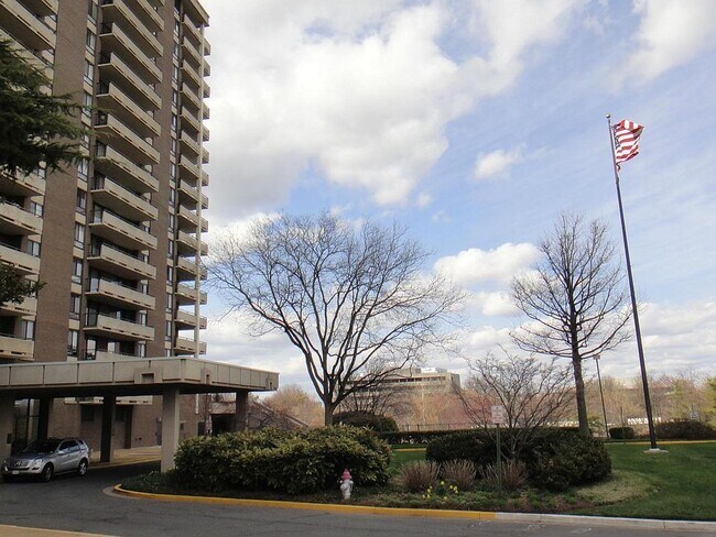 Regency Building - 1800 Old Meadow Rd