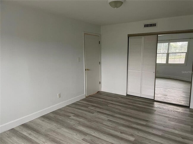 Building Photo - 1000 S Semoran Blvd