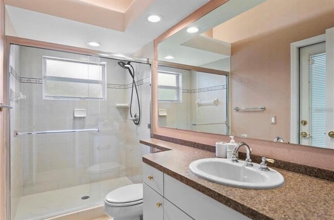 Building Photo - 2270 N Highland Ave