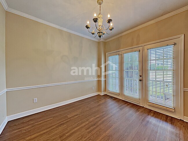 Building Photo - 2662 Hansford Dr