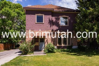 Building Photo - 745 S 900 E