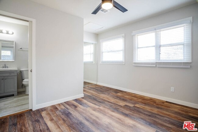 Building Photo - 1131 N Sierra Bonita Ave