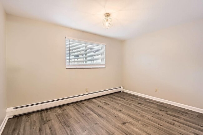 Building Photo - 4725 S Acoma St