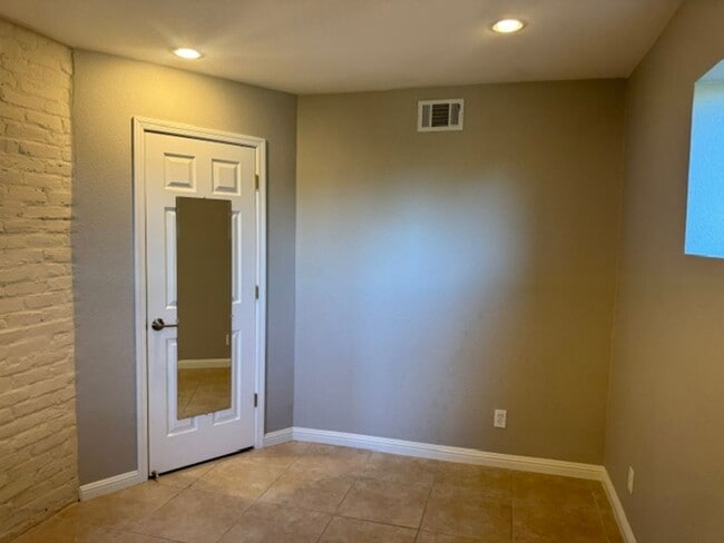 Building Photo - Wonderful 3 bedroom 2 bath, Two story home in S. Walnut Creek, Lakewood community!