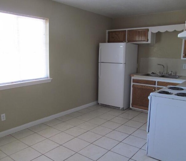 Building Photo - 209 Manana  Blvd