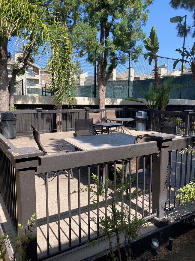deck by spa and tennis courts - 5535 Canoga Ave