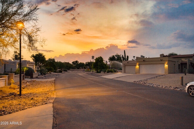 Building Photo - 18727 E Avenida Del Ray