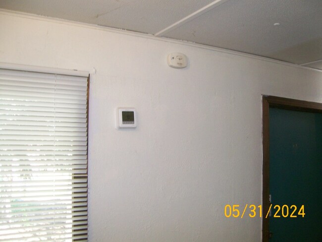 Building Photo - 4282 US Hwy 89 S
